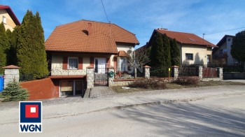 Dom na  sprzedaż Kwidzyn - Komfortowy dom 180 m2 z sauną, garażem i dużym ogrodem